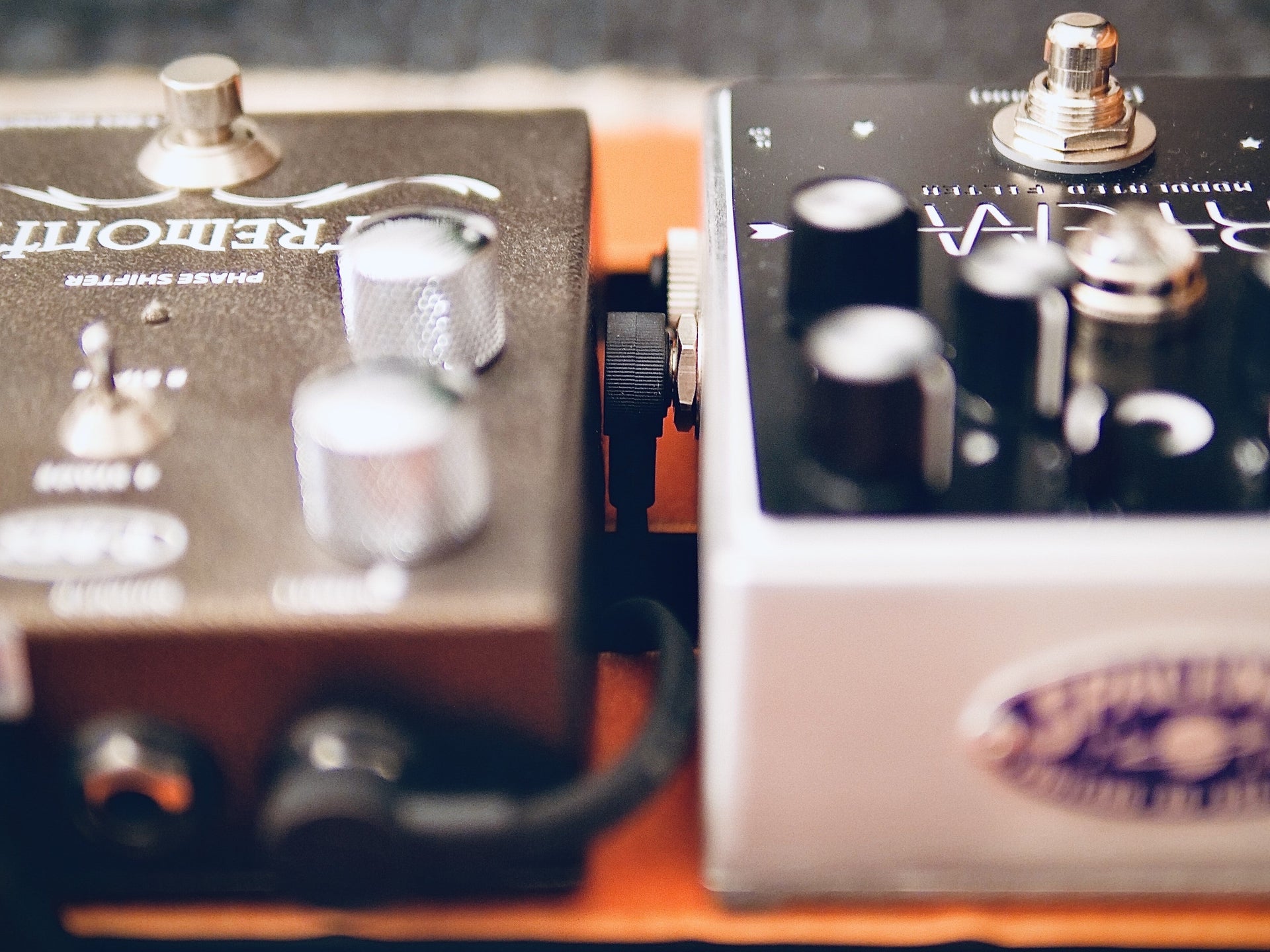 Pedalboard Cables for Touring Musicians